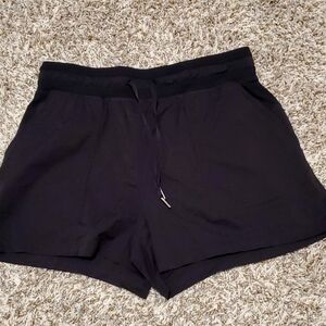 Dance Studio High Rise Short 3.5" size 8